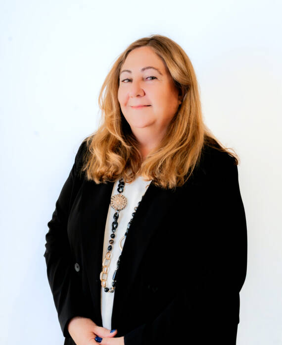 En R&M Consultores, nos especializamos en ofrecer soluciones integrales para pymes, startups, grandes empresas, autónomos y clientes extranjeros.